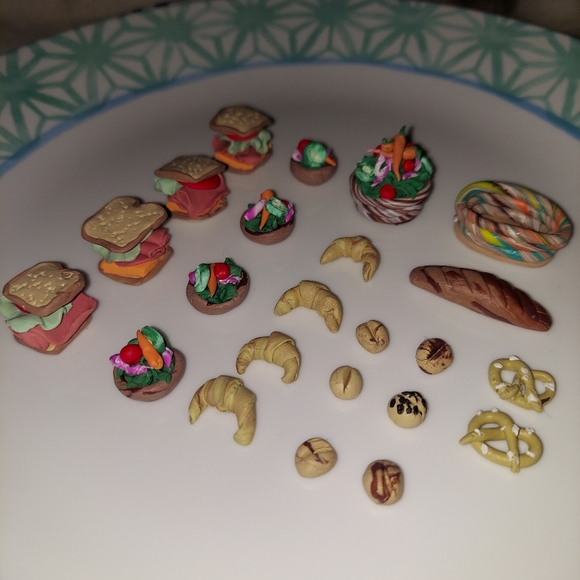 Mini polymer clay sandwich, salad and breads - Picture 1 of 6